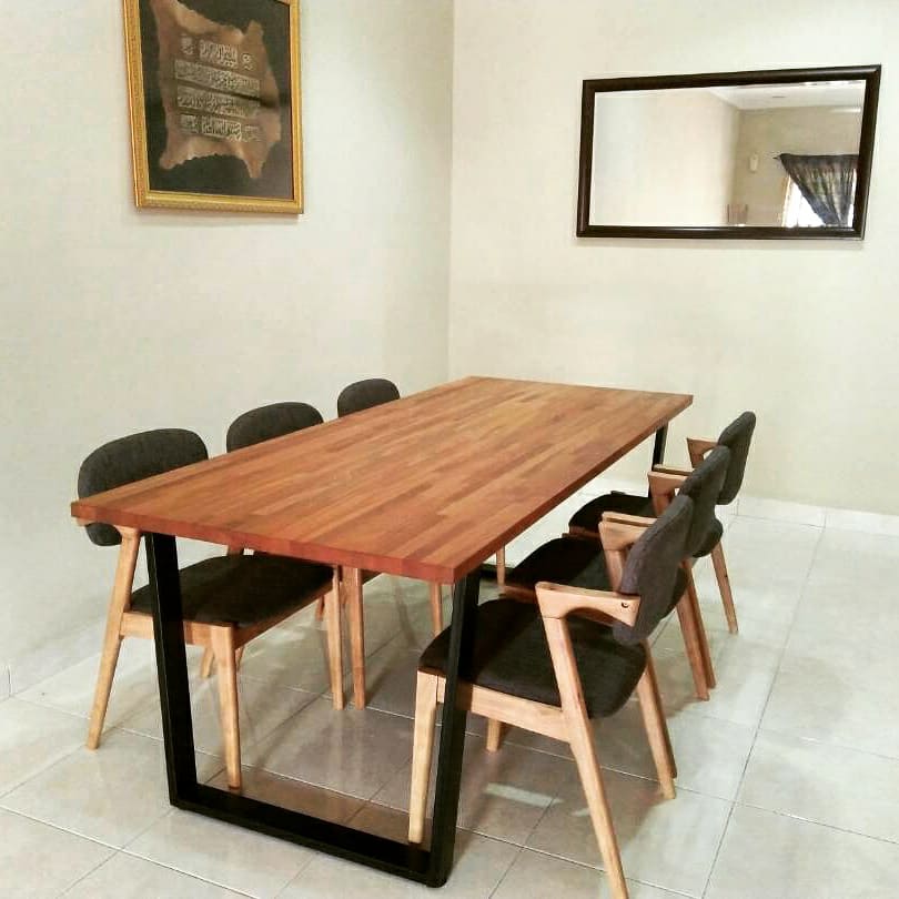 balau wood dining table